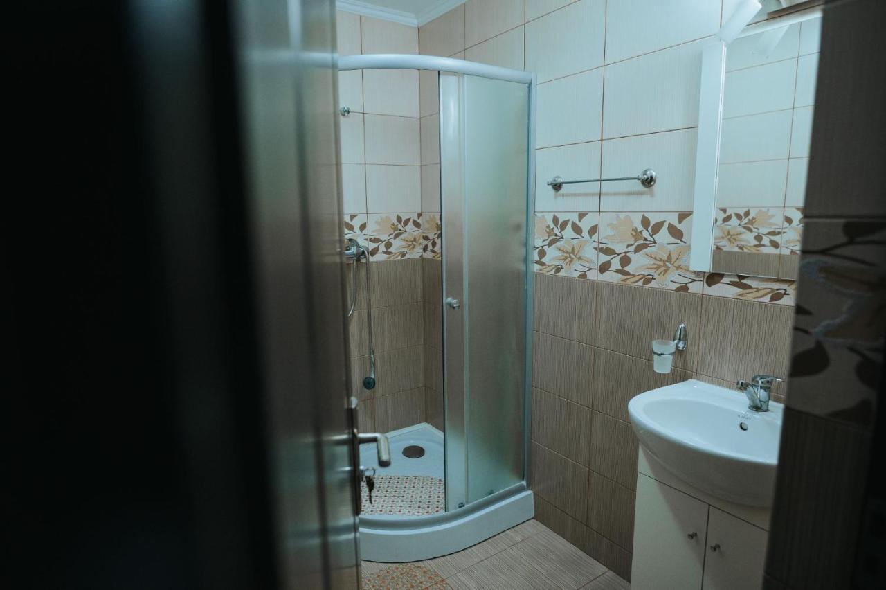 Pensiunea La Lenuta Oncesti  Bagian luar foto