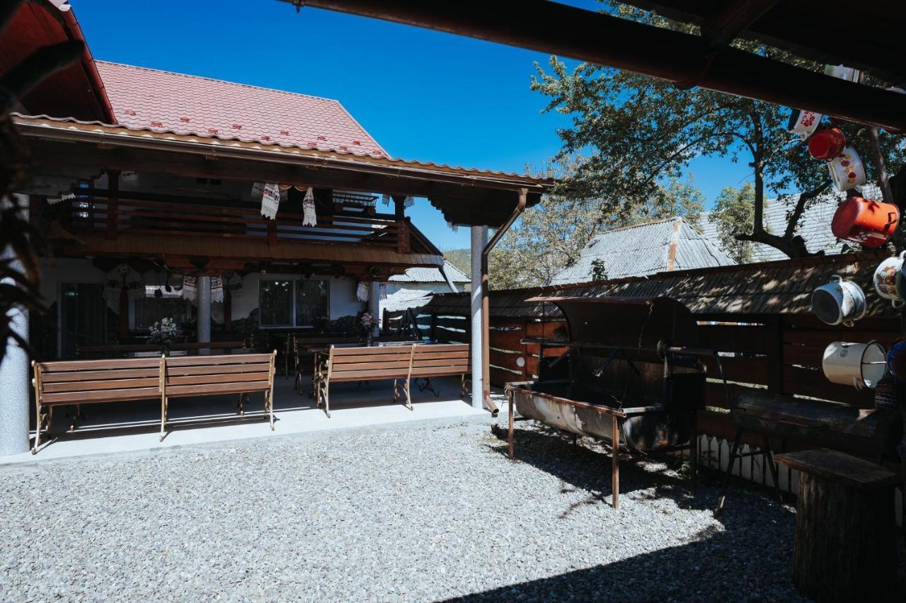 Pensiunea La Lenuta Oncesti  Bagian luar foto