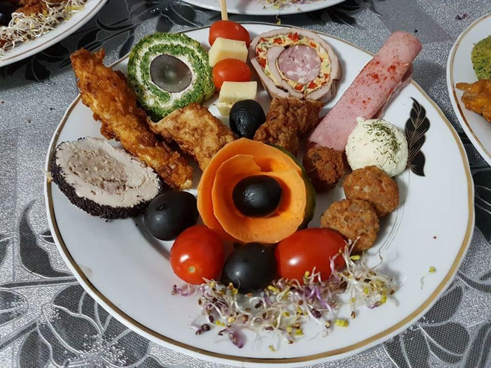 Pensiunea La Lenuta Oncesti  Bagian luar foto